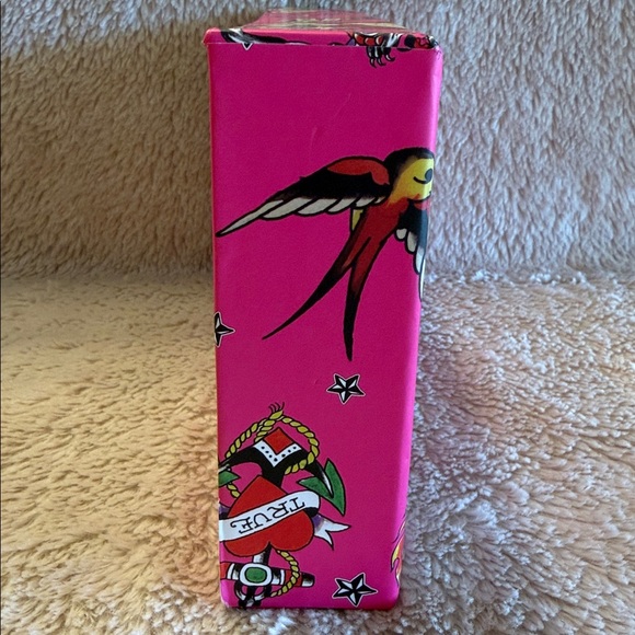 ED HARDY Zip Around Wallet And Key Chain - Picture 8 of 8